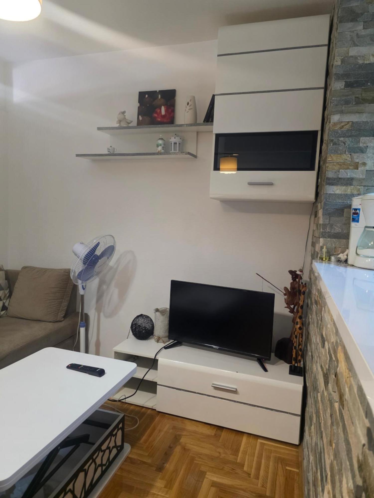 E&v Apartment
